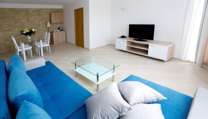 Aparthotel_Sunrise_Garden_Aheloy_Bulgaria Air_Tour_Travel 